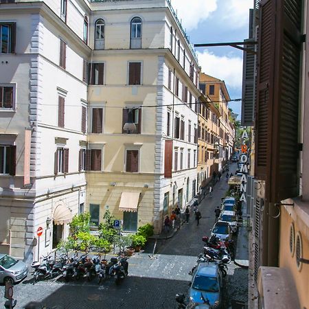 Relais Rasella 47 Apartment Rome Bagian luar foto