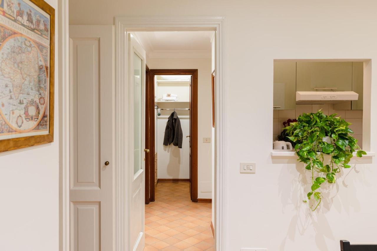 Relais Rasella 47 Apartment Rome Bagian luar foto